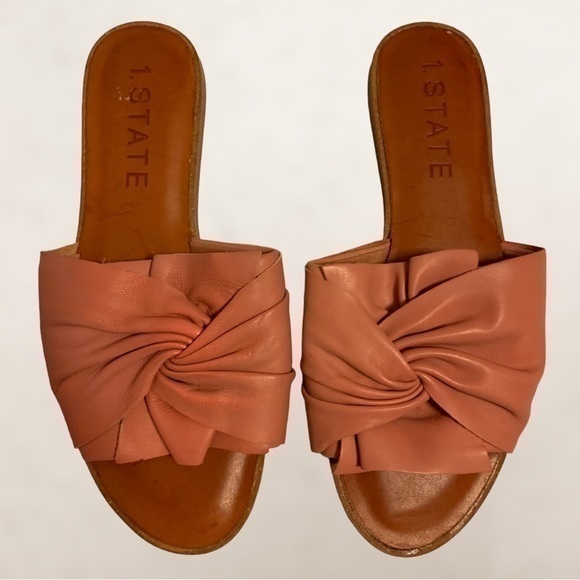 1. State Shoes - Anthropologie 1 State pink leather flower bow slide flat sandals size 6
